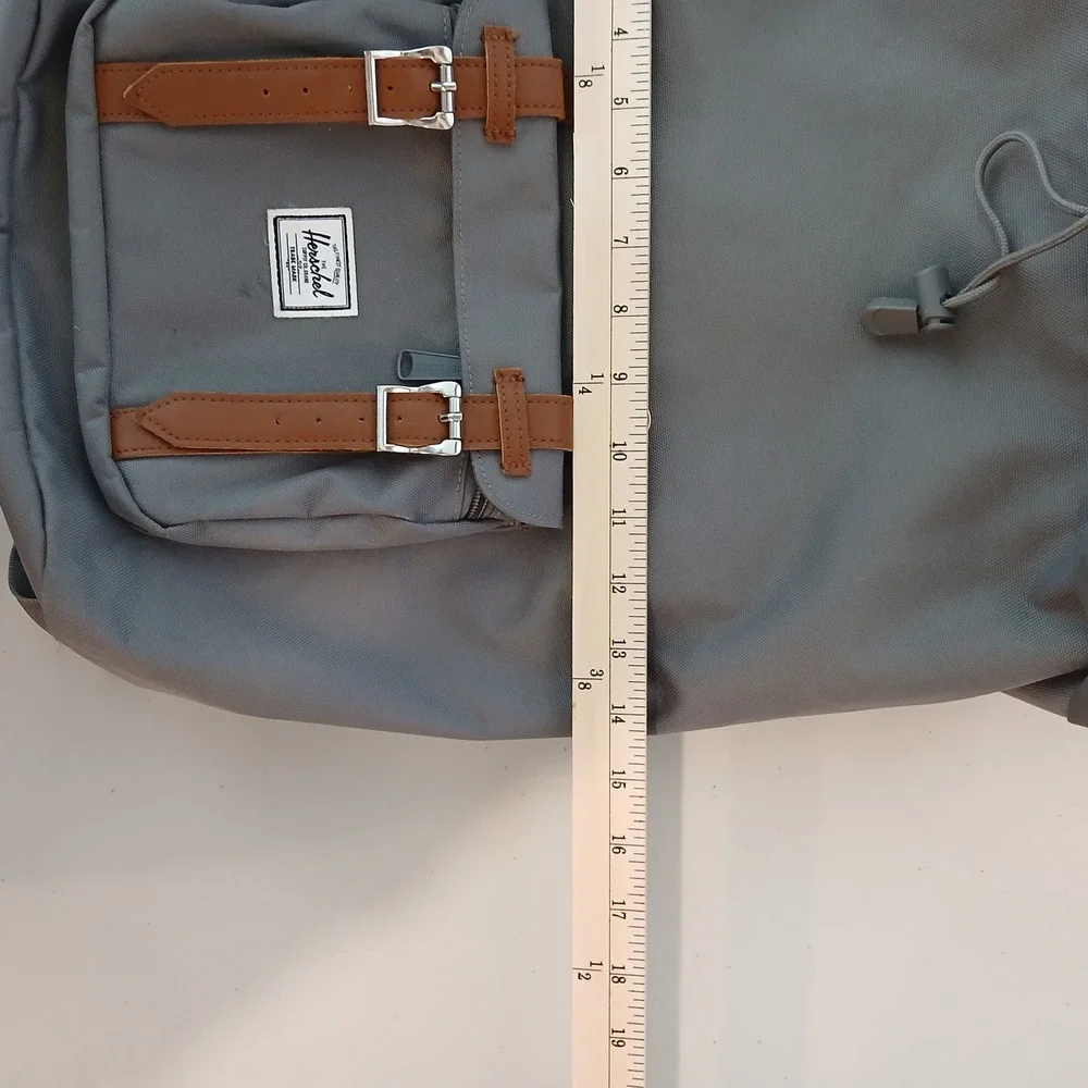 Herschel Supply Co. pre owned